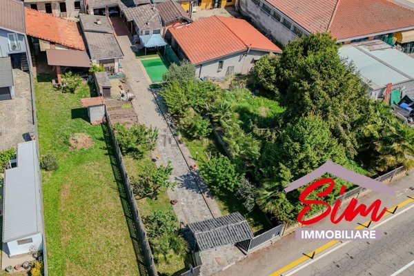 casa indipendente in vendita a Biandrate