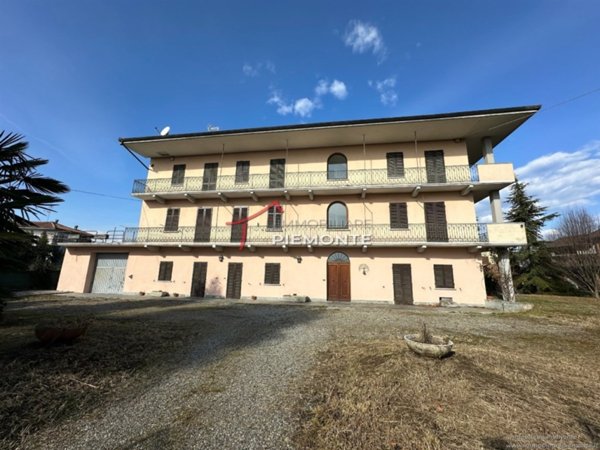 casa indipendente in vendita a Boca