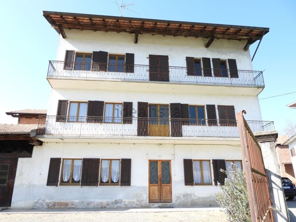 casa indipendente in vendita a Boca