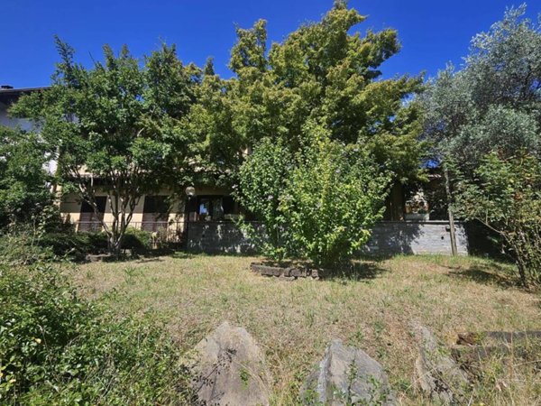 casa indipendente in vendita a Boca