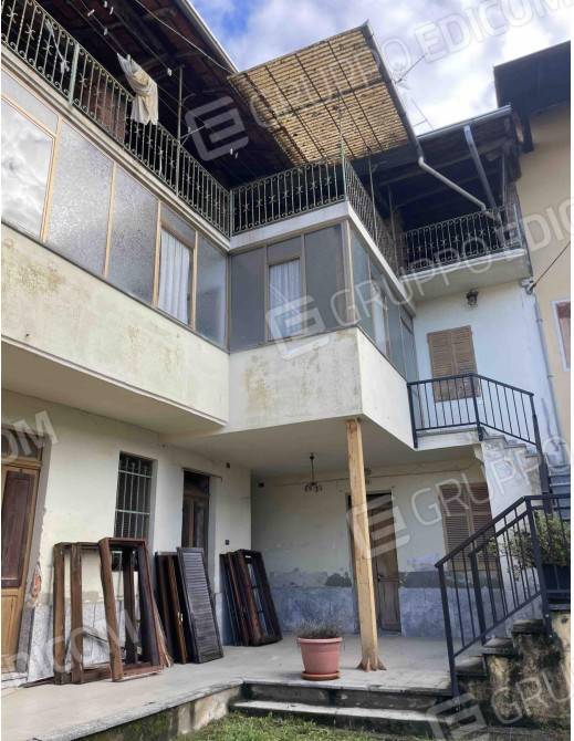 casa indipendente in vendita a Boca