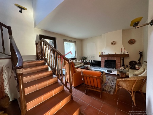 casa indipendente in vendita a Boca