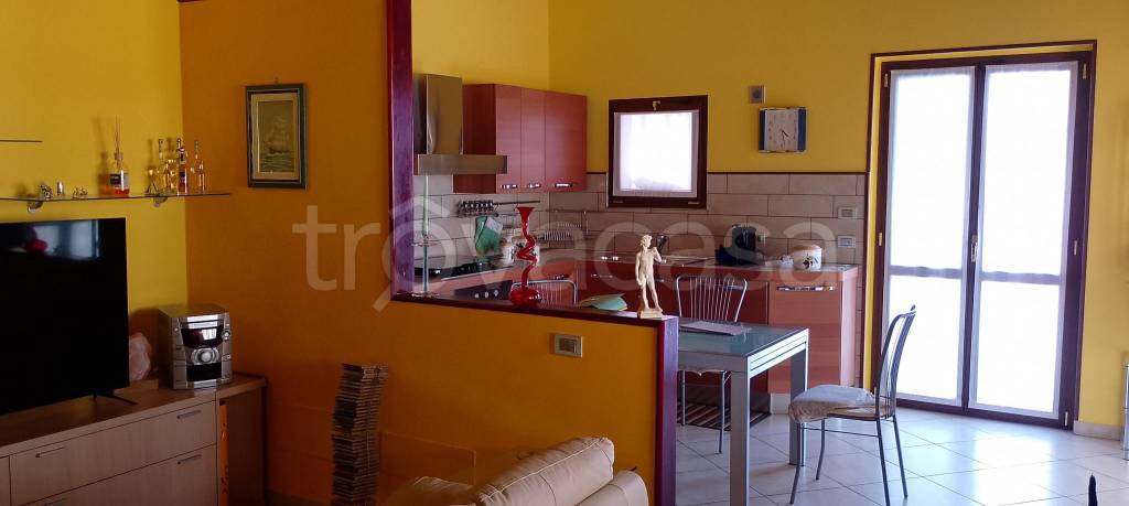 casa indipendente in vendita a Boca