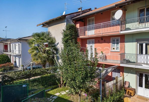 casa indipendente in vendita a Bogogno