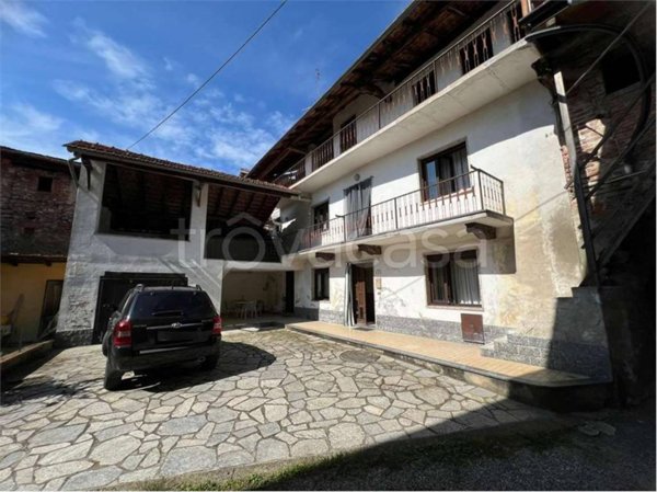 casa indipendente in vendita a Bogogno