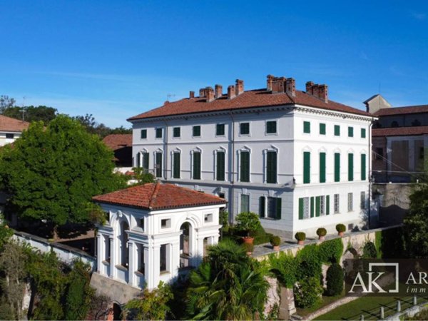 casa indipendente in vendita a Bogogno