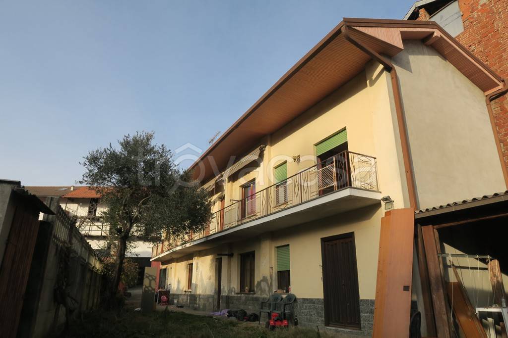 casa indipendente in vendita a Bogogno