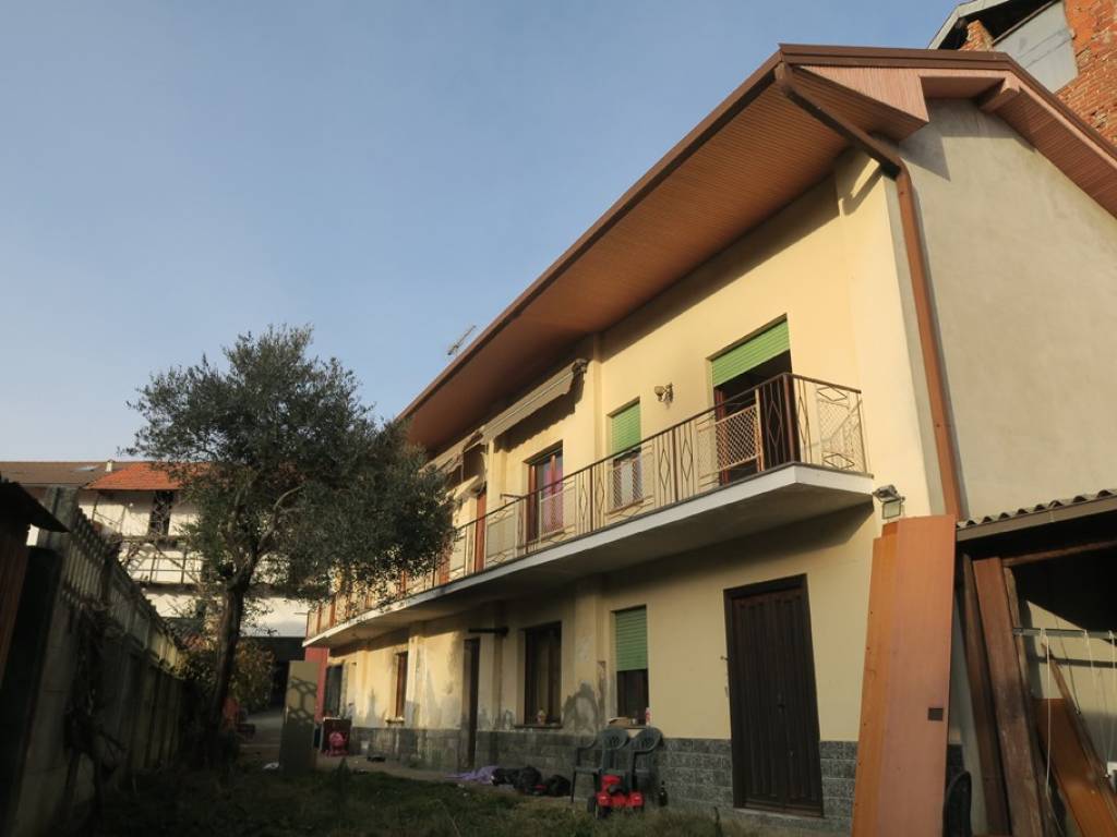 casa indipendente in vendita a Bogogno