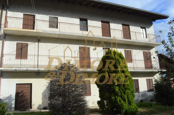casa indipendente in vendita a Bogogno