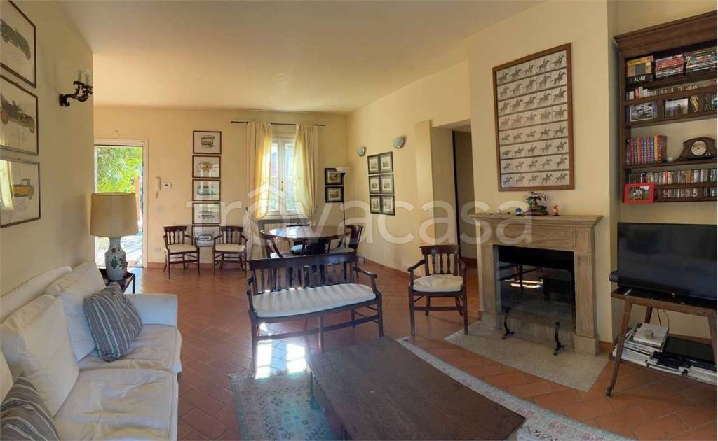 casa indipendente in vendita a Bogogno