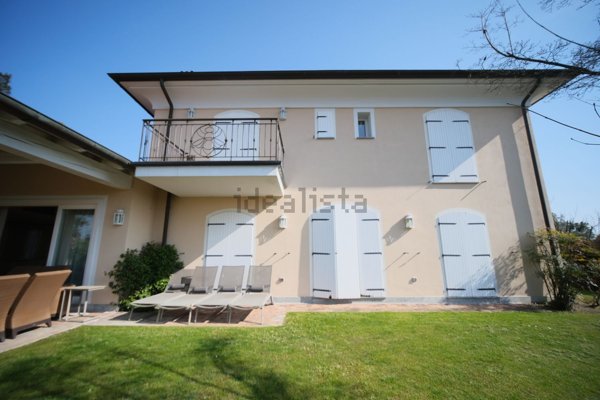 casa indipendente in vendita a Bogogno