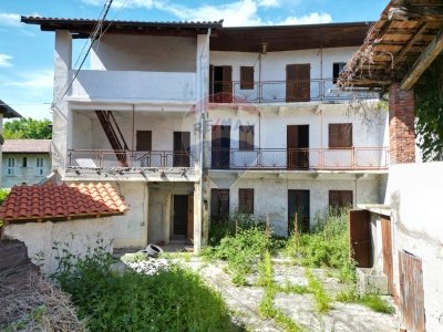 casa semindipendente in vendita a Bogogno