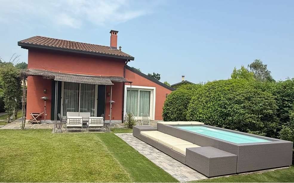 casa indipendente in vendita a Bogogno