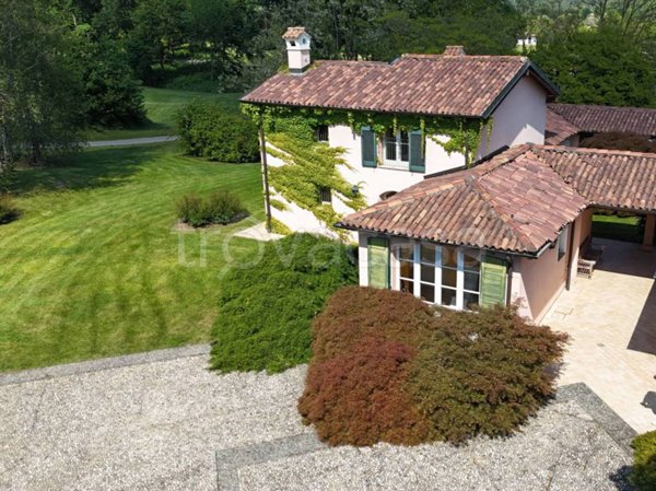 casa indipendente in vendita a Bogogno