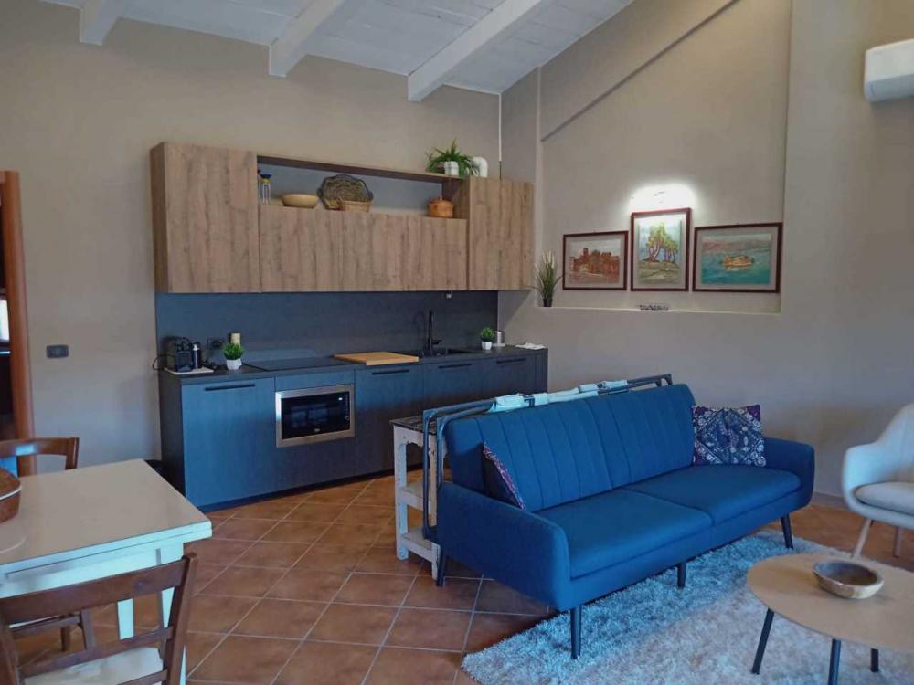 appartamento in vendita a Bogogno in zona Montecchio