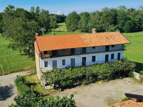 casale in vendita a Bogogno in zona Arbora