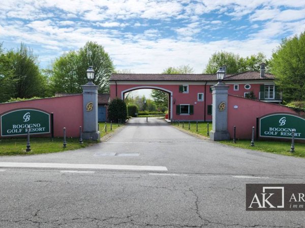 casa indipendente in vendita a Bogogno