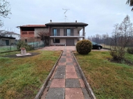 casa indipendente in vendita a Bogogno in zona Arbora