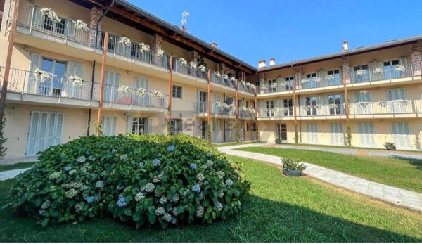 appartamento in vendita a Bogogno in zona Arbora