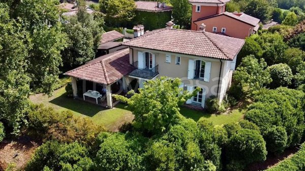 casa indipendente in vendita a Bogogno in zona Arbora