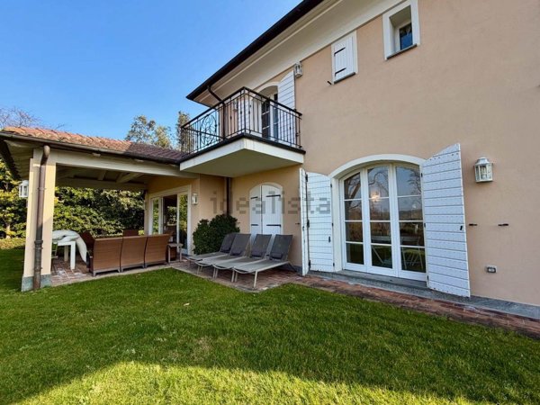 casa indipendente in vendita a Bogogno