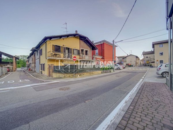 casa indipendente in vendita a Bogogno