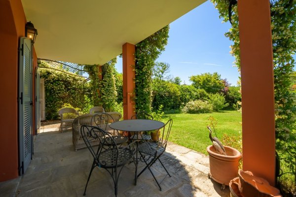 casa indipendente in vendita a Bogogno in zona Arbora