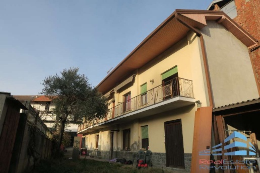 casa indipendente in vendita a Bogogno in zona Arbora