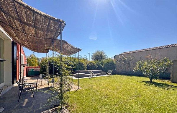 casa indipendente in vendita a Bogogno