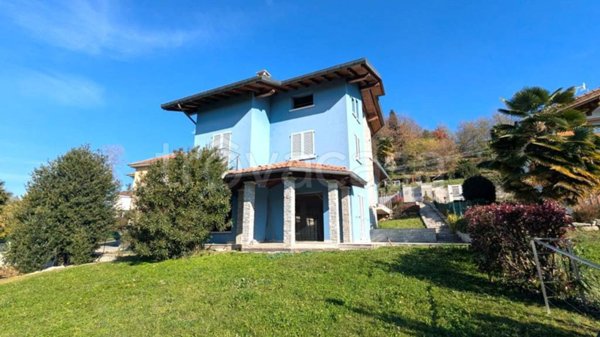 casa indipendente in vendita a Bolzano Novarese