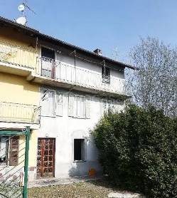 casa indipendente in vendita a Bolzano Novarese