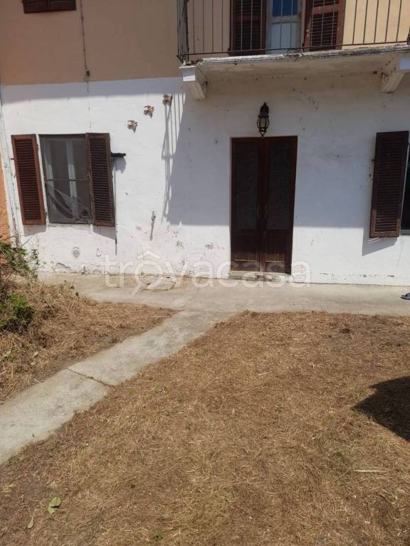 casa indipendente in vendita a Borgolavezzaro