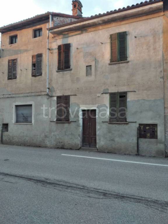 casa indipendente in vendita a Borgolavezzaro