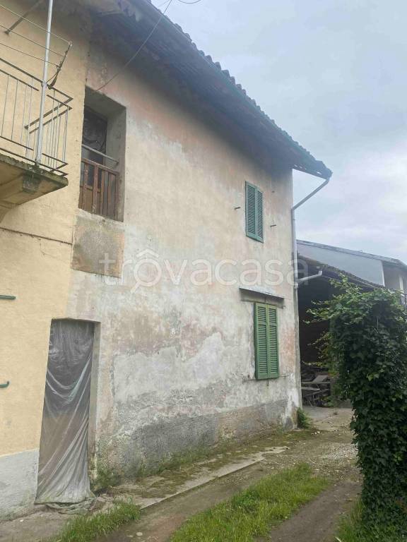 casa indipendente in vendita a Borgolavezzaro