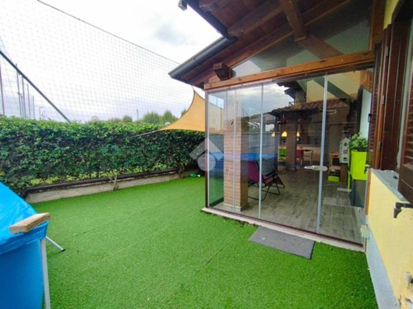 casa indipendente in vendita a Borgolavezzaro