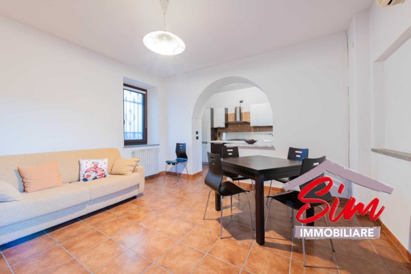 casa indipendente in vendita a Borgolavezzaro