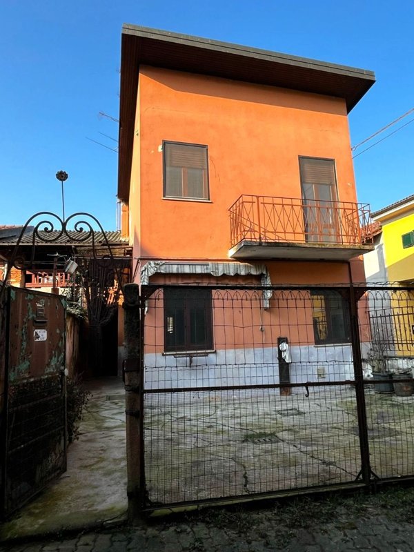 appartamento in vendita a Borgolavezzaro