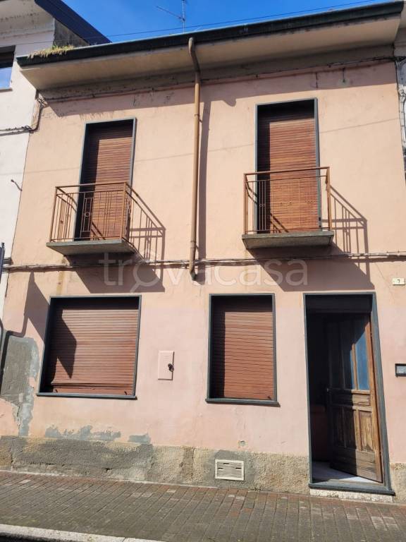casa indipendente in vendita a Borgolavezzaro