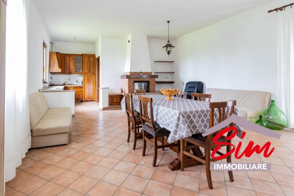 casa indipendente in vendita a Borgolavezzaro