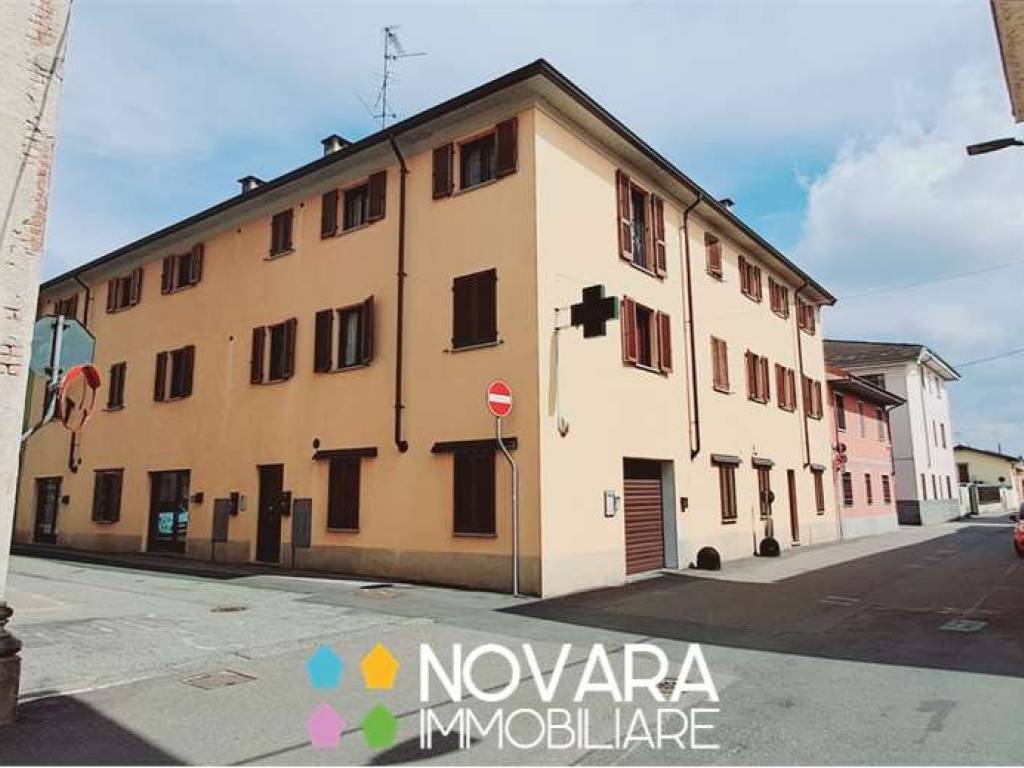 appartamento in vendita a Borgolavezzaro