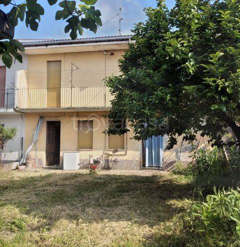 casa indipendente in vendita a Borgolavezzaro