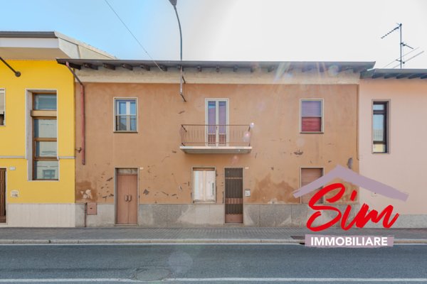 casa indipendente in vendita a Borgolavezzaro