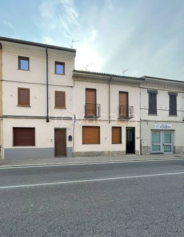 casa indipendente in vendita a Borgolavezzaro