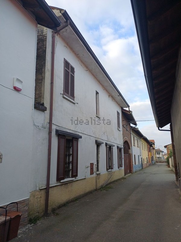 casa indipendente in vendita a Borgolavezzaro