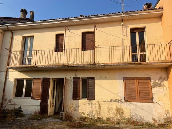 casa indipendente in vendita a Borgolavezzaro