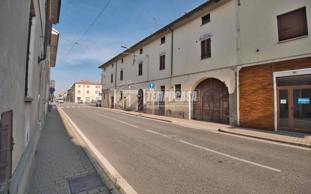 appartamento in vendita a Borgolavezzaro