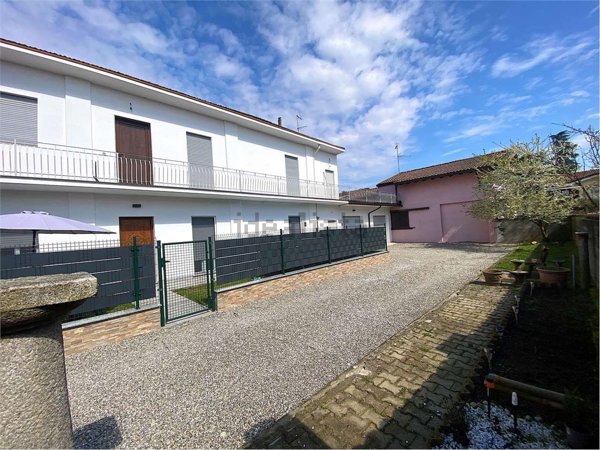appartamento in vendita a Borgolavezzaro