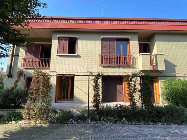 appartamento in vendita a Borgolavezzaro