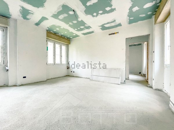appartamento in vendita a Borgomanero