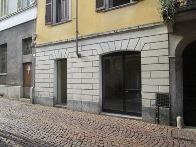 negozio in vendita a Borgomanero